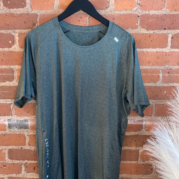 lululemon Training Shirt - Picture 1 of 4